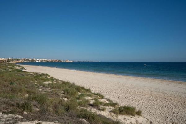 Casa independiente en calle Salar