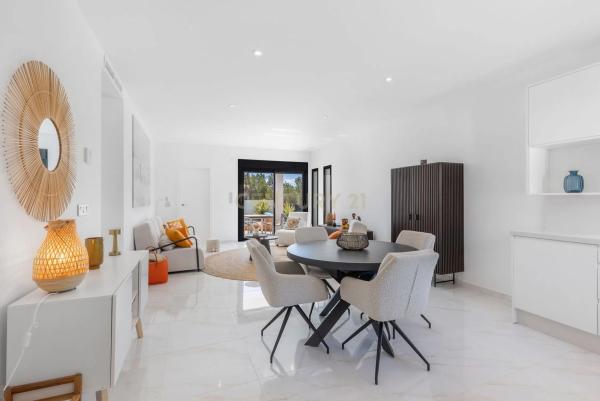 Casa independiente en calle Lentisco