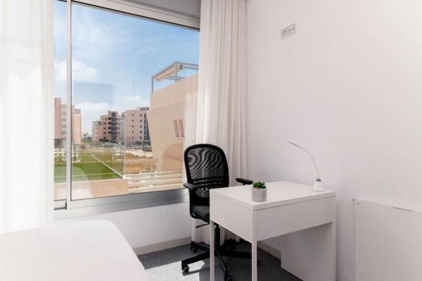 Casa independiente en C. Varsovia