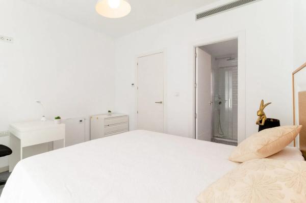 Casa independiente en C. Varsovia