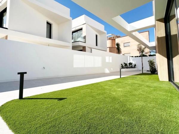 Casa independiente en calle Dunas