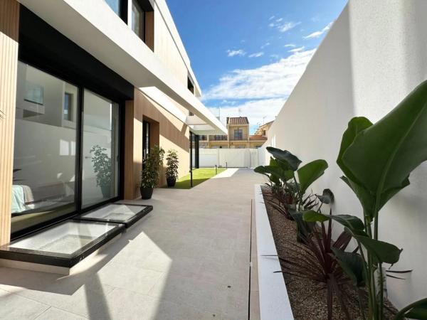 Casa independiente en calle Dunas