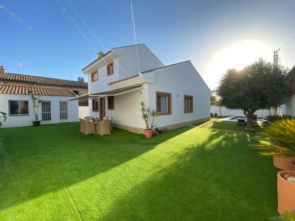 Casa independiente en calle Salar, 59