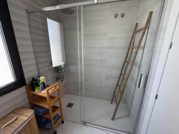 Casa independiente en calle Esparto