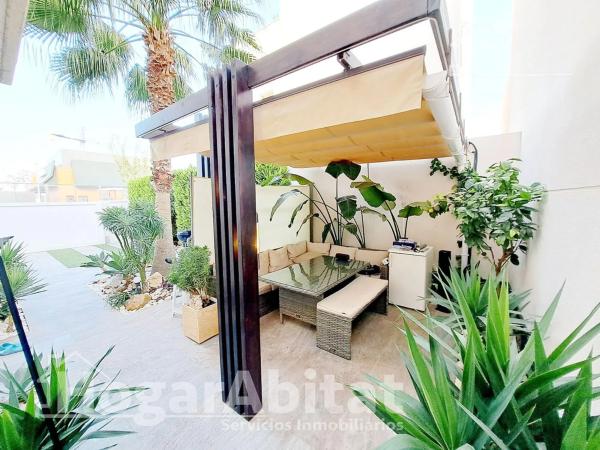 Casa independiente en calle Numancia