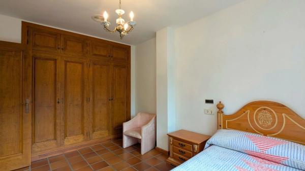 Casa independiente en avenida de Austria