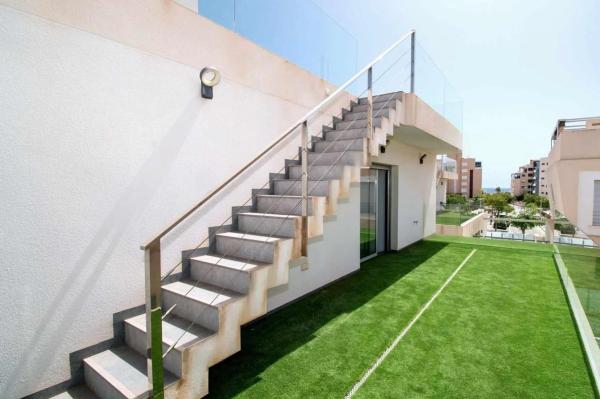 Casa independiente en calle Liverpool s/n