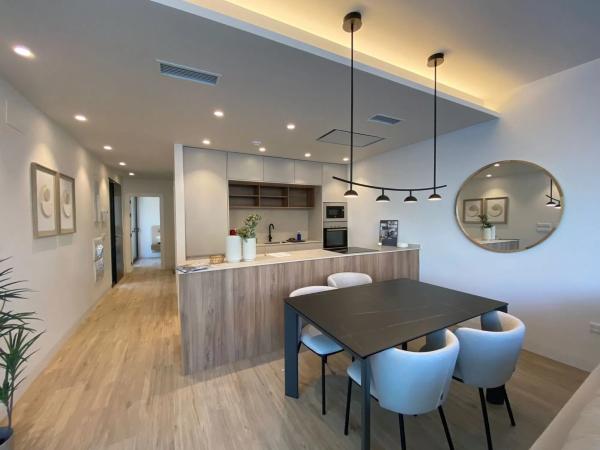 Casa independiente en calle Bruselas s/n