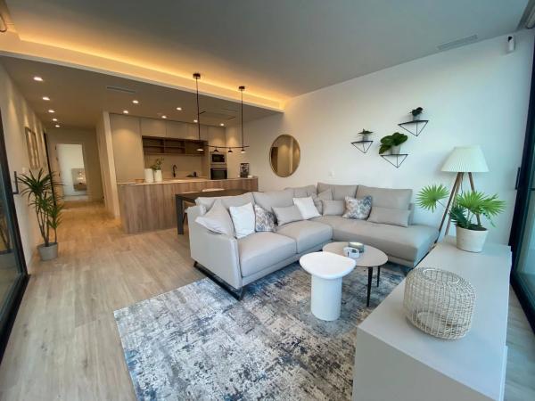 Casa independiente en calle Bruselas s/n