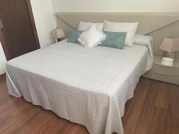 Casa independiente en plaza de Mil Palmeras s/n