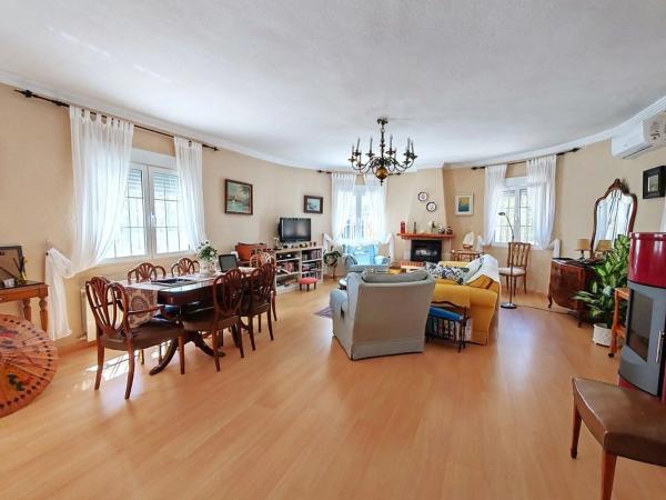 Casa independiente en calle Albaricoquero