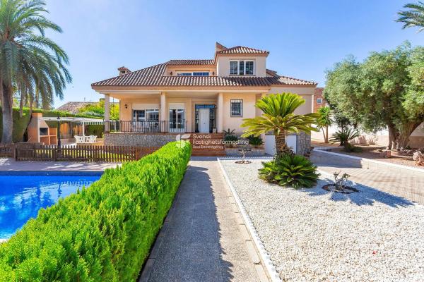 Casa independiente en avenida Avenue de Italia, 63