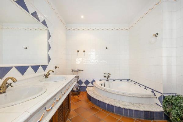 Casa independiente en avenida Avenue de Italia, 63