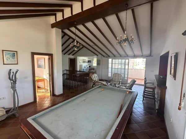 Casa independiente en avenida de Italia