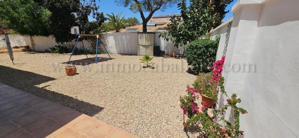 Casa independiente en calle Sauce