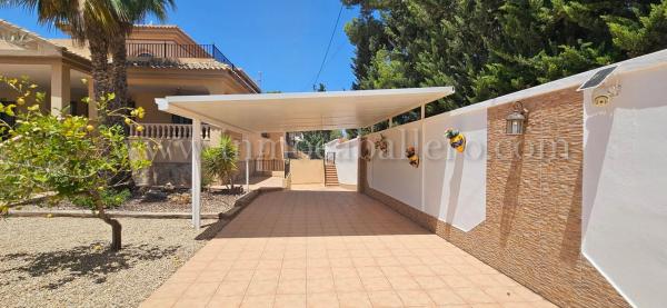 Casa independiente en calle Sauce