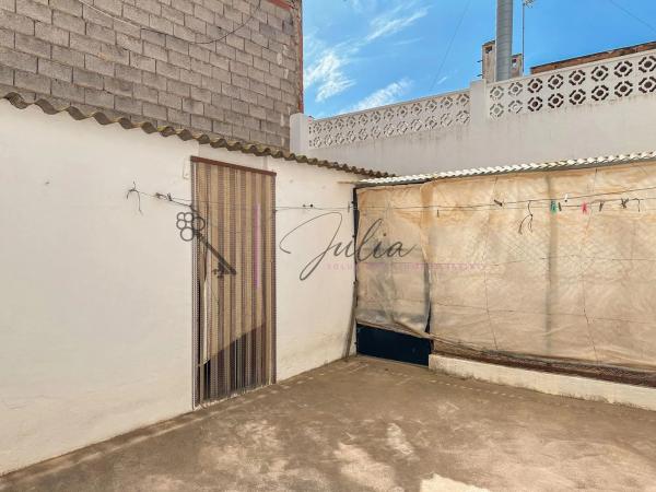 Casa independiente en avenida de los Segundas