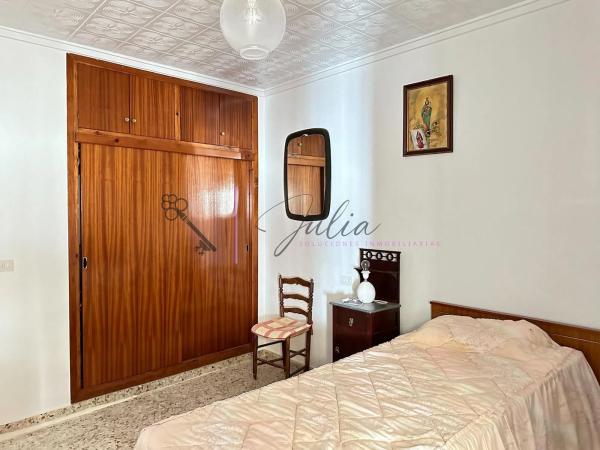 Casa independiente en avenida de los Segundas