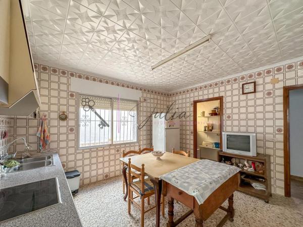 Casa independiente en avenida de los Segundas