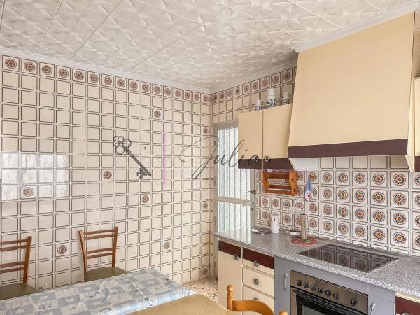 Casa independiente en avenida de los Segundas