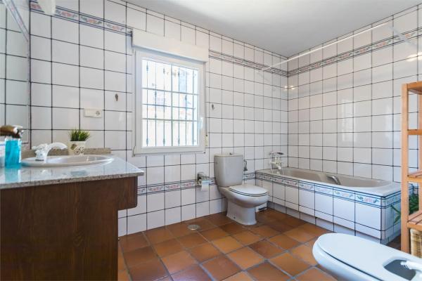 Casa independiente en avenida de Italia