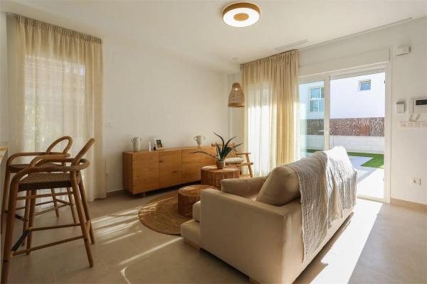 Casa independiente en calle Comunidad Castellano-Mancheg