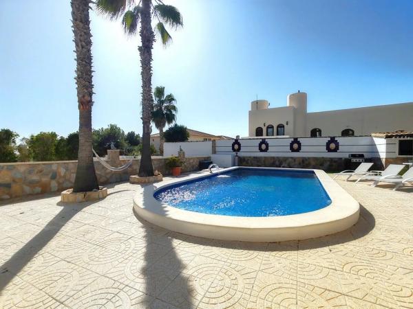 Casa independiente en calle mimosa