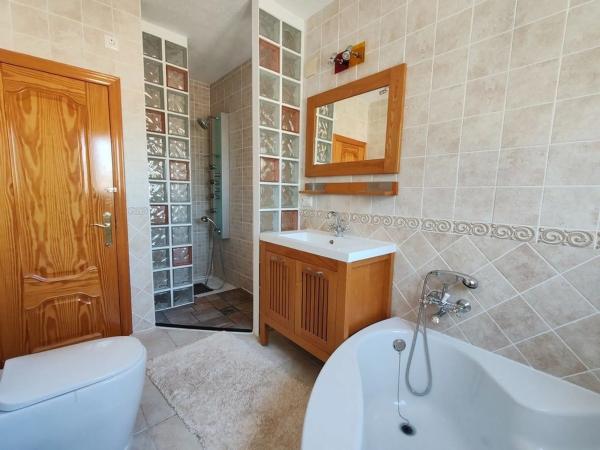 Casa independiente en calle mimosa