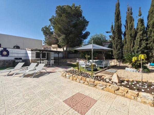 Casa independiente en calle mimosa