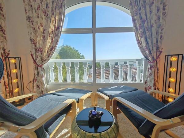 Casa independiente en calle mimosa