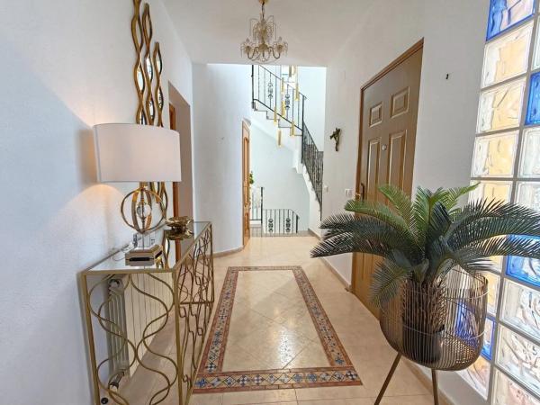 Casa independiente en calle mimosa