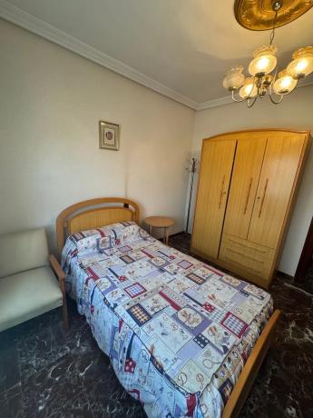 Casa independiente en calle Federico García Lorca, 5