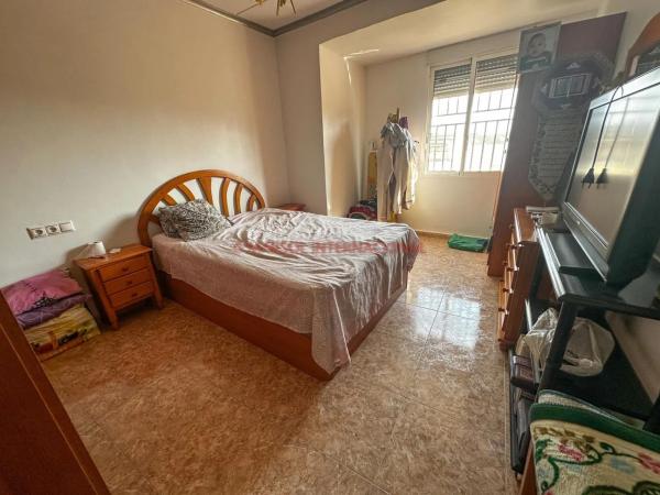 Casa independiente en calle Menéndez Pelayo