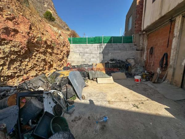 Casa independiente en calle Menéndez Pelayo