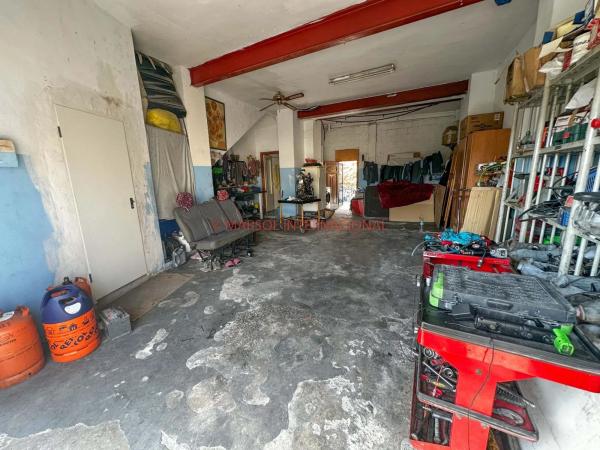 Casa independiente en calle Menéndez Pelayo