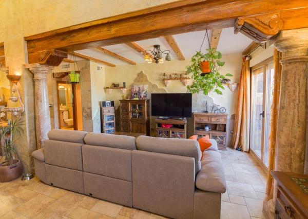 Casa independiente en calle Poeta Miguel Hernández