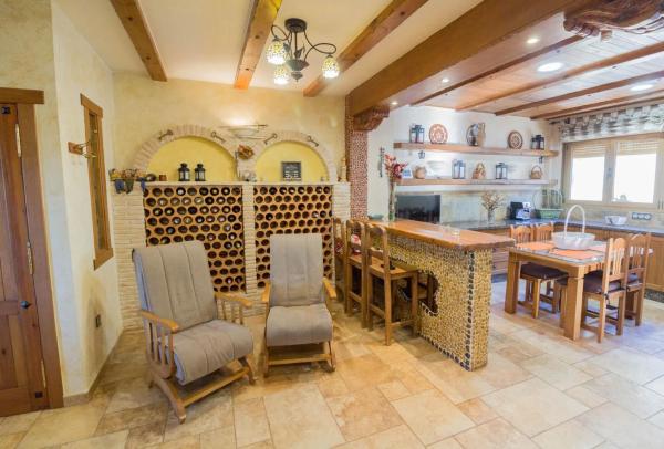 Casa independiente en calle Poeta Miguel Hernández