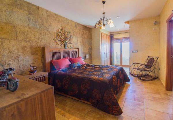 Casa independiente en calle Poeta Miguel Hernández