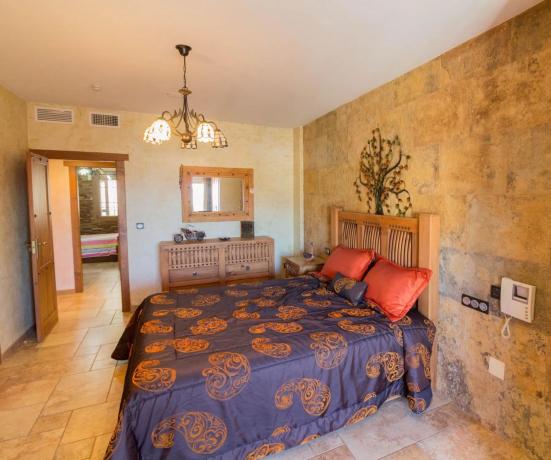 Casa independiente en calle Poeta Miguel Hernández