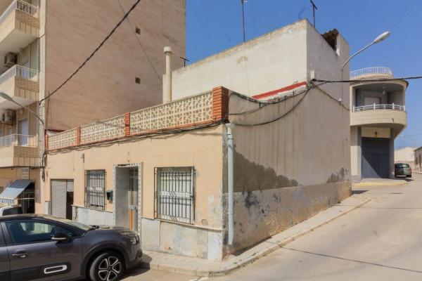 Casa independiente en calle Pablo Iglesias