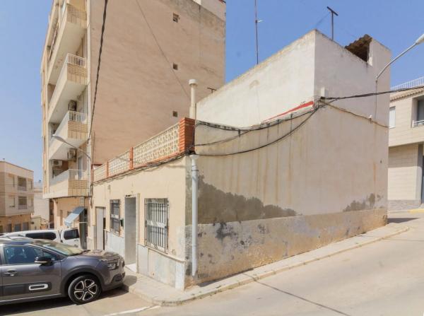 Casa independiente en calle Pablo Iglesias