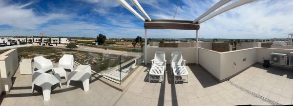 Casa independiente en Av Argentina De