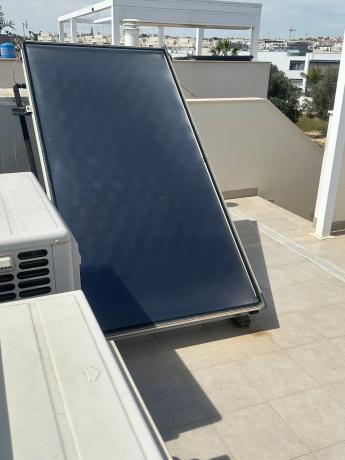 Casa independiente en Av Argentina De