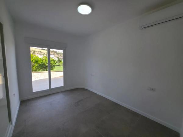 Casa independiente en Honda, 60