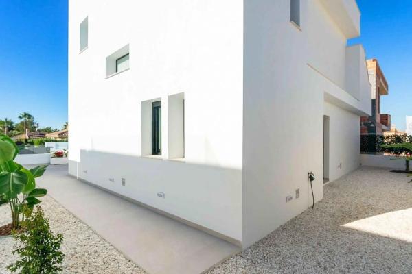 Casa independiente en calle Agata, 1