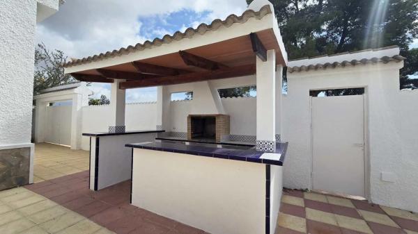 Casa independiente en Calle s/n Calle Pres