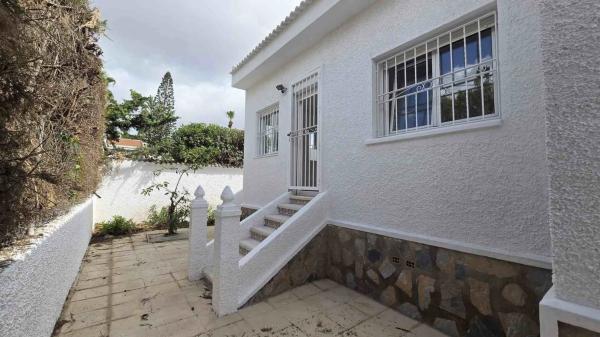 Casa independiente en Calle s/n Calle Pres