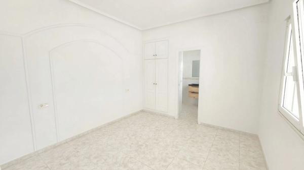 Casa independiente en Calle s/n Calle Pres