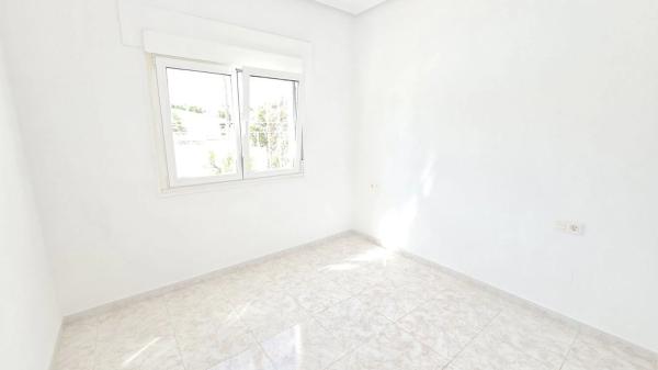 Casa independiente en Calle s/n Calle Pres