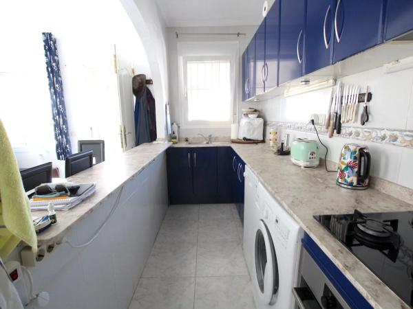 Casa independiente en calle Oceanía